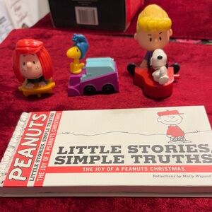 Peanuts Little Stories Simple Truths Toy Set with Red and Blue Figures mcDonalds